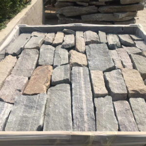 High-quality dry stack stone available for sale, ideal for landscaping