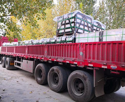 Delivery of stacked stone products to Xingang port for export