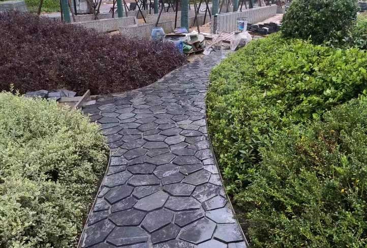 What Are the Installation Requirements for Crazy Paving?
